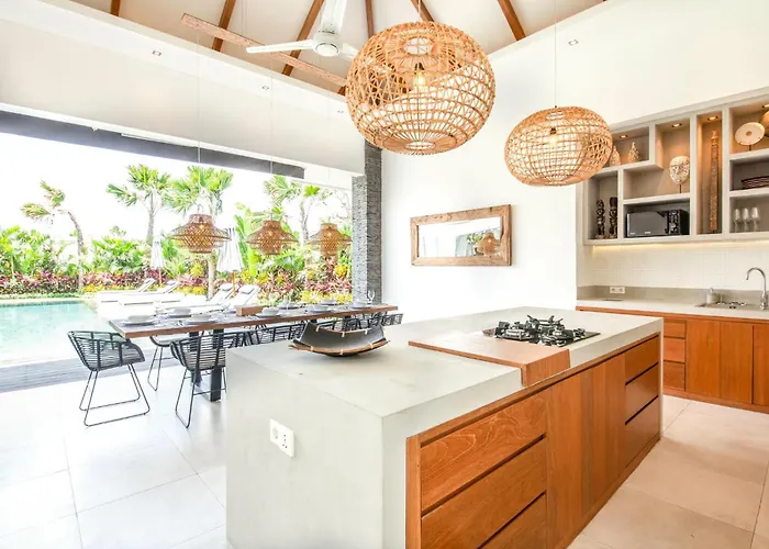 Amazing 4Br Modern Villa 400M To The Beach Canggu