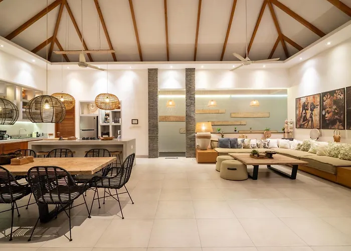 Amazing 4Br Modern Villa 400M To The Beach *