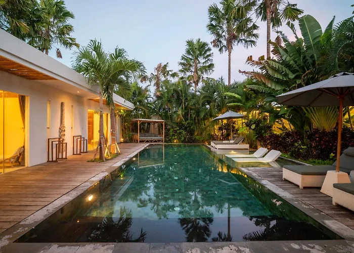 Villa Amazing 4br Modern 400m To The Canggu